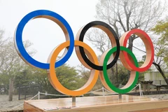 Biểu tượng Olympic tại thủ đô Tokyo, Nhật Bản ngày 14/4/2021. (Ảnh: THX/TTXVN)