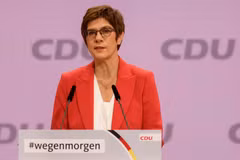 Bộ trưởng Quốc phòng Đức Annegret Kramp-Karrenbauer. (Ảnh: AFP/TTXVN)