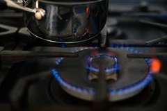 Bếp gas được sử dụng trong một gia đình ở Liverpool, Tây Bắc Anh ngày 20/9/2021. (Ảnh: AFP/TTXVN)