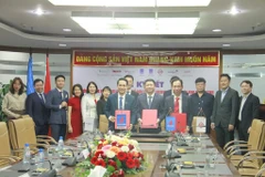 Đại diện các bên tại Lễ ký kết hợp đồng tín dụng. (Nguồn: PV Power)