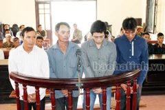 Xử nhóm đối tượng gây rối, bao vây bắt giữ công an