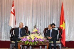 TP.HCM-Singapore hướng hợp tác hàm lượng kỹ thuật công nghệ cao