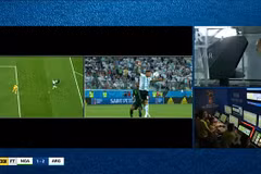 Vì sao trọng tài không cho Nigeria hưởng penalty dù bóng chạm tay Rojo