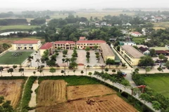 Hạ tầng giao thông, trường học ở xã Thạch Đài, huyện Thạch Hà, Hà Tĩnh khang trang, sạch đẹp. (Ảnh: Vũ Sinh/TTXVN)