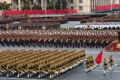 Binh sỹ Triều Tiên diễu binh trên Quảng trường Kim Nhật Thành ở Bình Nhưỡng ngày 10/10. (Nguồn: THX/TTXVN)