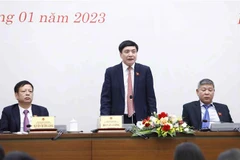 Tổng Thư ký Quốc hội, Chủ nhiệm Văn phòng Quốc hội Bùi Văn Cường trả lời câu hỏi của đại diện các cơ quan báo chí trong nước và quốc tế. (Ảnh: An Đăng/TTXVN)