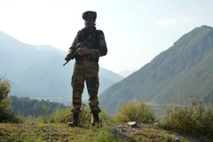 Giao tranh dữ dội giữa binh sỹ Ấn Độ-Pakistan dọc ranh giới ở Kashmir