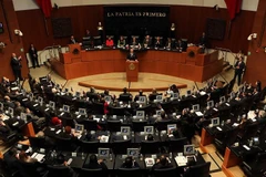 Thượng viện Mexico thông qua luật phế truất một Tổng thống 