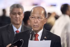 Bộ trưởng Lorenzana muốn dỡ bỏ thiết quân lập tại miền Nam Philippines