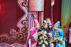 Các Táo "hội ý" trước khi tham gia trò chơi. (Ảnh: VFC)