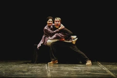 Nghệ sỹ nhân dân Lê Khanh (trái) sẽ cùng biểu diễn "Quẫn" với các học trò của đạo diễn Trần Lực. (Ảnh: BTC)