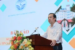 Thứ trưởng Bộ Thông tin và Truyền Thông Phạm Đức Long phát biểu tại Hội nghị. (Ảnh: PV/Vietnam+)