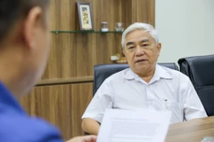 Tiến sỹ Nguyễn Quân - Chủ tịch Hội Tự động hóa Việt Nam, Nguyên Bộ trưởng Bộ Khoa học và Công nghệ chia sẻ về tiềm năng phát triển ngành vi mạch bán dẫn. (Ảnh: Minh Sơn/Vietnam+)