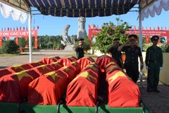 Lễ truy điệu, cải táng 52 hài cốt liệt sỹ tại Nghĩa trang liệt sỹ Tam Nông (Đồng Tháp). Ảnh minh họa. (Nguồn: TTXVN)
