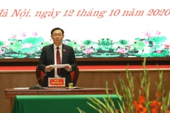 Ông Vương Đình Huệ tiếp tục được bầu làm Bí thư Thành ủy Hà Nội khóa XVII, nhiệm kỳ 2020-2025 với số phiếu tuyệt đối. Trước đó, 497/497 đại biểu nhất trí tín nhiệm đồng chí Vương Đình Huệ, Ủy viên Bộ Chính trị, Bí thư Thành ủy Hà Nội khóa XVI, Trưởng đoàn