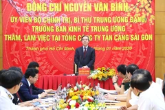 Trưởng Ban Kinh tế Trung ương Nguyễn Văn Bình phát biểu tại buổi làm việc với Tổng công ty Tân Cảng Sài Gòn. (Ảnh: Thanh Vũ/TTXVN)