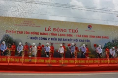 Lễ động thổ xây dựng cao tốc Đồng Đăng-Trà Lĩnh. (Ảnh: Chu Hiệu/TTXVN)