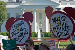 Quyết định của Mỹ về rút khỏi Hiệp định Paris về biến đổi khí hậu đã gây nhiều tranh luận. (Nguồn: Al Jazeera)