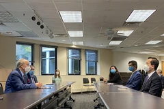 Đại sứ Việt Nam tại Hoa Kỳ Hà Kim Ngọc tại buổi làm việc với đại diện chính quyền bang Maryland. (Nguồn: TTXVN)