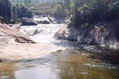 Hòa Bình: 4 mẹ con đuối nước thương tâm nghi do nhảy suối tự tử 