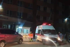 Chung cư Tân Việt, nơi BN785 sinh sống đã được phong tỏa trong đêm 7/8. (Nguồn: TTXVN) 