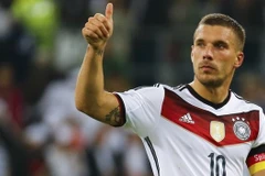 Joachim Löw: Podolski sẽ ở đội hình chính trận đấu với Gibraltar