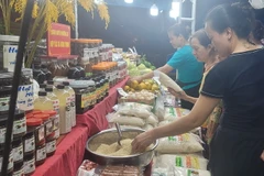 Gạo thơm Bắc Kạn được bày bán tại Hội chợ. (Ảnh: Phương Anh/TTXVN)