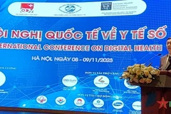 Thứ trưởng Bộ Y tế Trần Văn Thuấn phát biểu tại Hội nghị Quốc tế về Y tế Số. (Nguồn: Báo Quân đội Nhân dân)