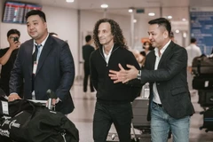 Nghệ sĩ saxophone nổi tiếng Kenny G đã đến Hà Nội 