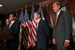 Chủ tịch Hạ viện John Boehner hát biểu tại cuộc họp báo sau cuộc họp tại trụ sở ủy ban Quốc gia đảng Cộng hòa, 26/7, tại Washington. (Ảnh: Getty) 