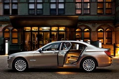 BMW 7 Series (Ảnh: Euro Auto)