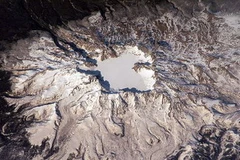 Núi lửa Baekdu, ngọn núi cao nhất bán đảo Triều Tiên. (Ảnh: Internet)