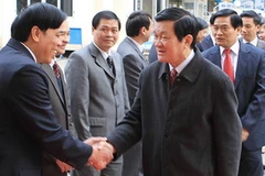 Chủ tịch nước Trương Tấn Sang làm việc với các lãnh đạo chủ chốt của tỉnh. (Ảnh: Nguyễn Khang/TTXVN)