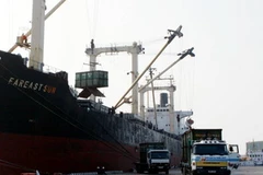 Cảng số 1, Khu kinh tế Dung Quất. (Ảnh: Thanh Long/TTXVN)