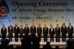 Các ngoại trưởng tham dự hội nghị. (Ảnh: Getty)