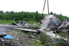 Hiện trường vụ tai nạn. (Ảnh: AFP/TTXVN)