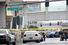 Cảnh sát Mỹ phong tỏa hiện trường vụ xả súng. (Nguồn: AFP/TTXVN)