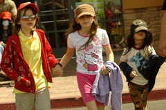 Michael Jackson để lại cho mỗi con của mình 33 triệu USD thừa kế từ tài sản của mình. (Nguồn: Internet)