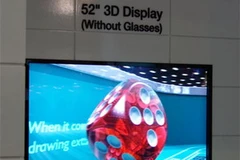 TV 3D 52 inch không dùng kính 3D, có độ tương phản 2000:1. (Nguồn: Samsunghub).