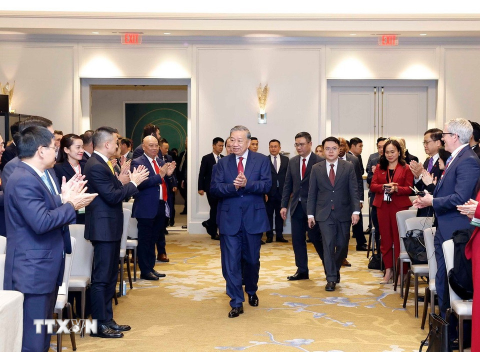 Tổng Bí thư Tô Lâm đến dự lễ ký và trao các hợp đồng và thoả thuận hợp tác giữa Việt Nam và Hoa Kỳ. (Ảnh: Thống Nhất/TTXVN)