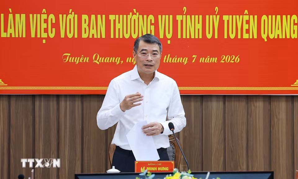Thủ tướng Lê Minh Hưng làm việc với Ban Thường vụ Tỉnh ủy Tuyên Quang. (Ảnh: Dương Giang/TTXVN)