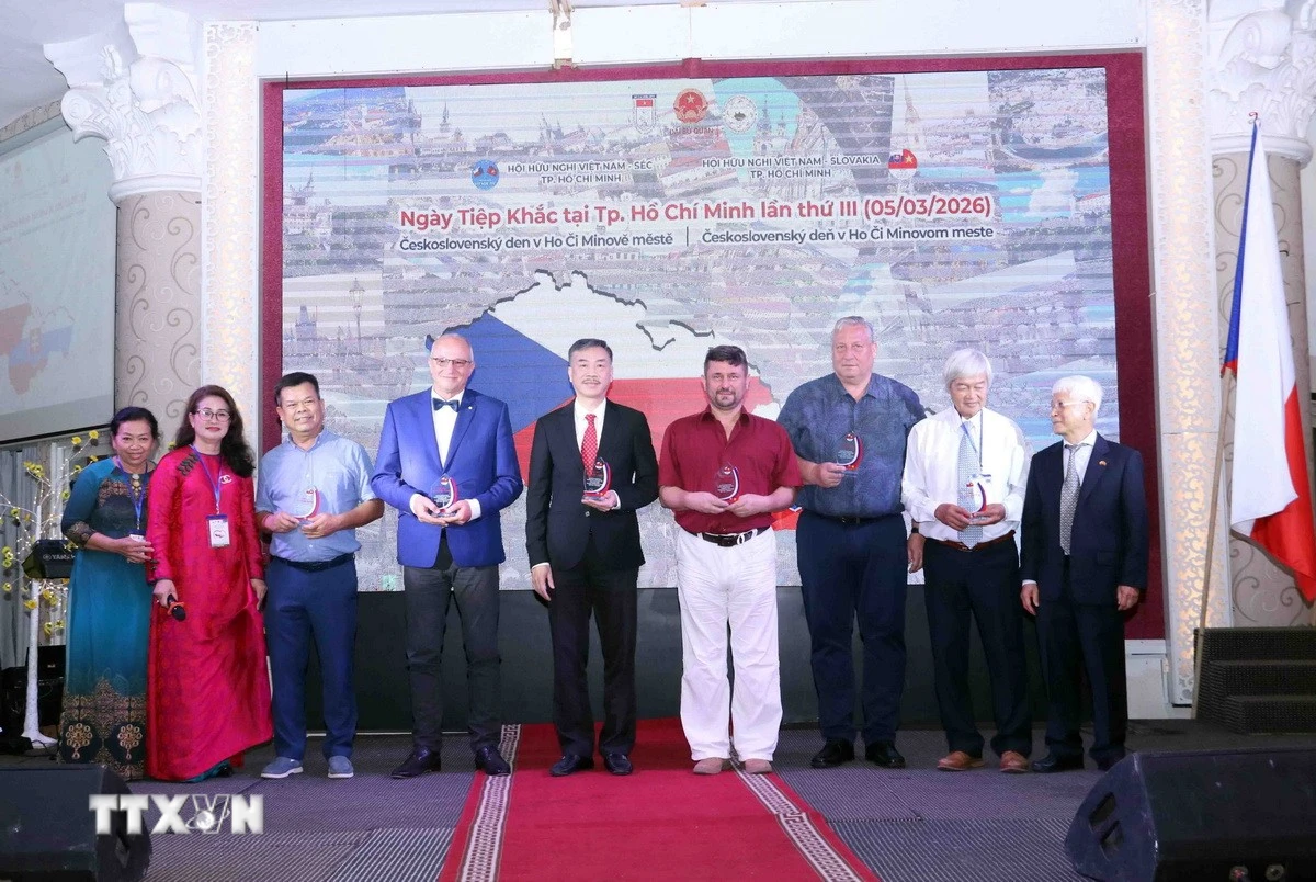 Ngày Tiếp Khách tại TP.HCM: Củng cố tình hữu nghị quốc tế