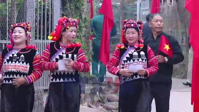 Ngày Hội Bầu Cử Rộn Ràng Tại Xã Sín Thầu, Cực Tây Tổ Quốc