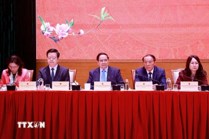 Thủ tướng Phạm Minh Chính làm việc với Bộ Văn hóa, Thể thao và Du lịch. (Ảnh: Dương Giang/TTXVN)