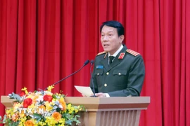 Đại tướng Lương Tam Quang, Ủy viên Bộ Chính trị, Bộ trưởng Bộ Công an phát biểu. (Ảnh: Phạm Kiên/TTXVN)