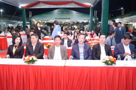 Phó Bí thư Thành ủy, Chủ tịch Hội đồng Nhân dân Thành phố Hà Nội Phùng Thị Hồng Hà đã tới dự lễ khai mạc triển lãm.