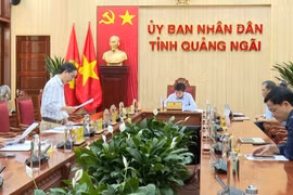 Lãnh đạo tỉnh Quảng Ngãi và đại diện các sở, ngành họp bàn giải pháp đẩy nhanh giải ngân vốn đầu tư công.