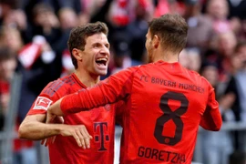 Tại trận đấu FC Bayern gặp Mainz tối qua, huyền thoại của Bayern đã xác lập kỷ lục mới 500 trận đấu tại Bundesliga. (Nguồn: Bayern)