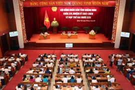 Kỳ họp thứ 26, Hội đồng Nhân dân tỉnh Quảng Ninh khóa 14, nhiệm kỳ 2021 - 2026. (Ảnh: Văn Đức/TTXVN) 