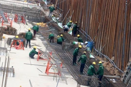 Công trường thi công Dự án Trung tâm tổ chức Hội nghị APEC 2027 và các công trình chức năng. (Ảnh: Lê Huy Hải/TTXVN)